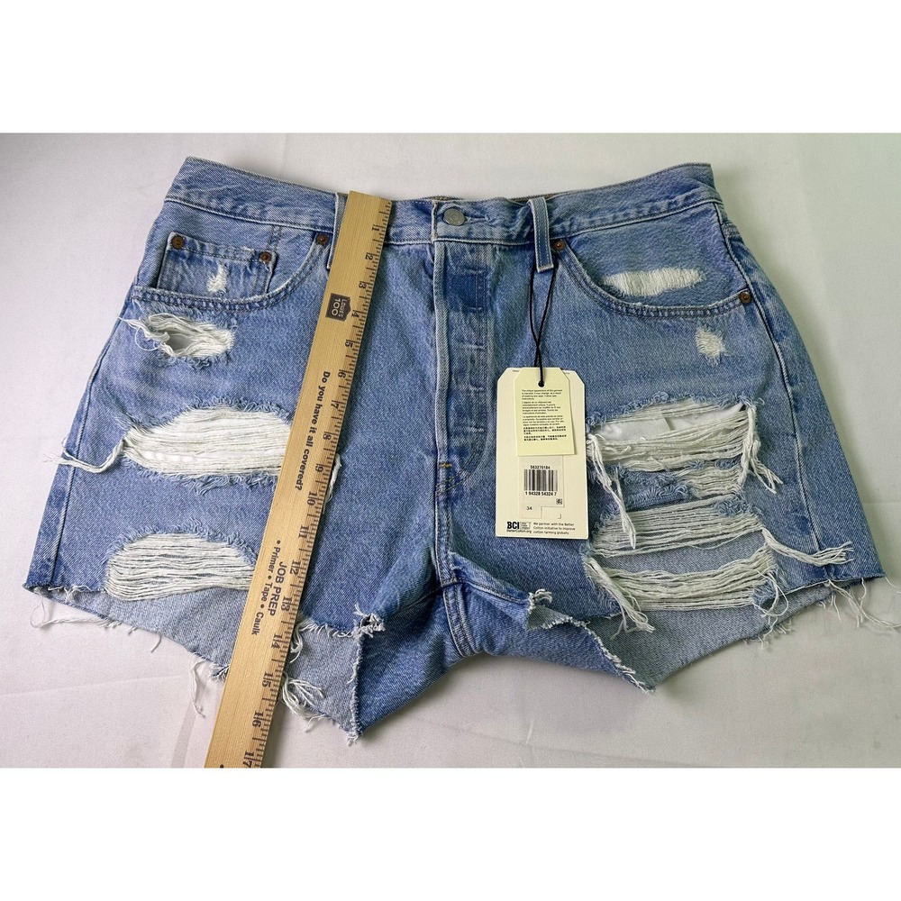 NWT Levi's Premium 501 Shorts Sz 34 Distressed Light Wash High Rise Denim Cutoff - Picture 7 of 16